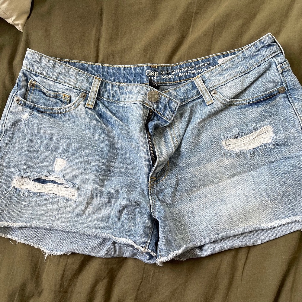 GAP sexy boyfriend short